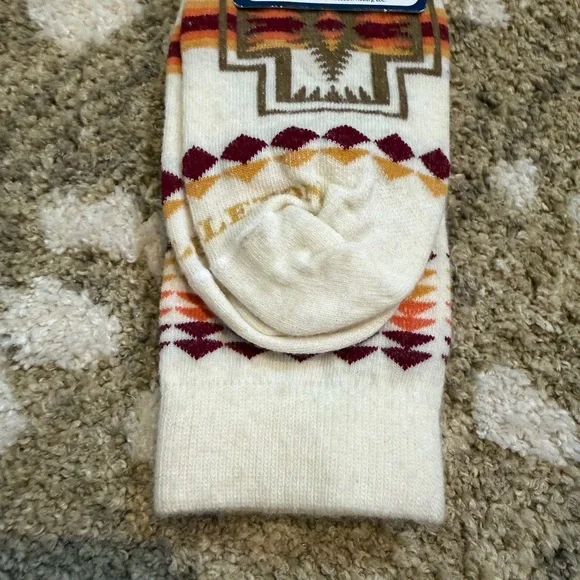 NWT Pendleton Crew Socks Unisex - Picture 3 of 5
